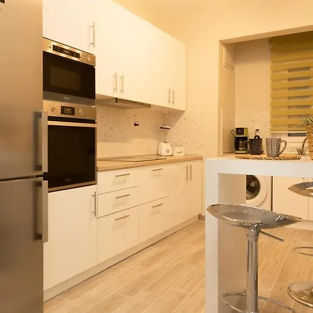 Alchemia, Beautiful Spacious In *